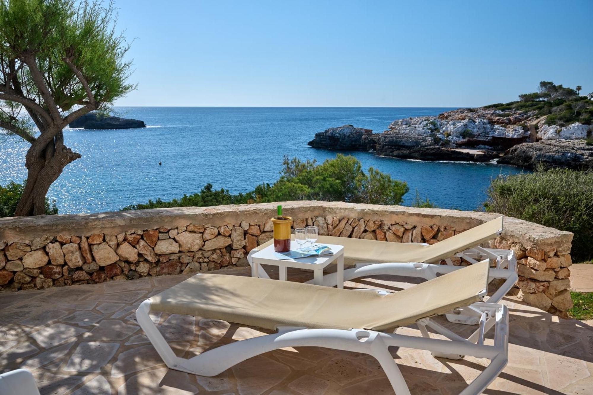 Sea Frontline Apartment 'Faraona'. Pool. Wifi Santanyí Exterior foto